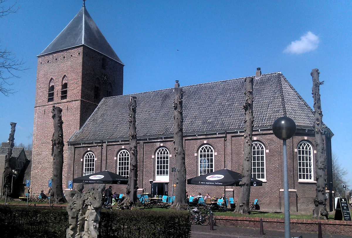 willibrord kerk in borger
